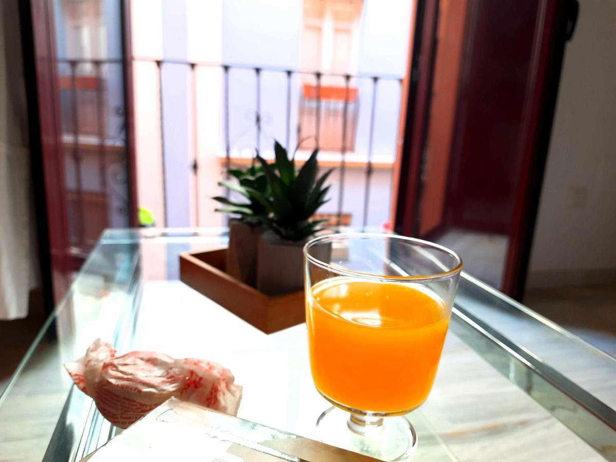 Lovely Center Apartments - Sunny Balcony Alfalfa Seville Luaran gambar