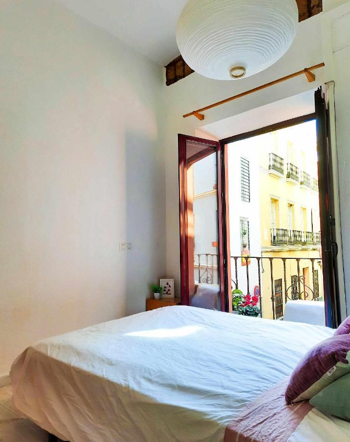 Lovely Center Apartments - Sunny Balcony Alfalfa Seville Luaran gambar