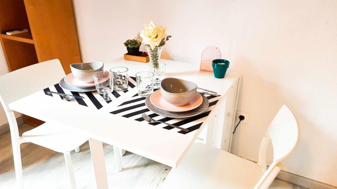 Lovely Center Apartments - Sunny Balcony Alfalfa Seville Luaran gambar