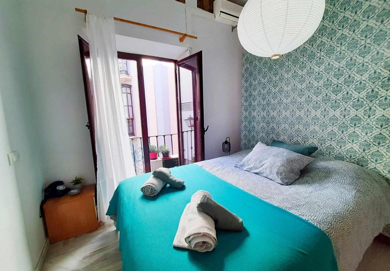 Lovely Center Apartments - Sunny Balcony Alfalfa Seville Luaran gambar